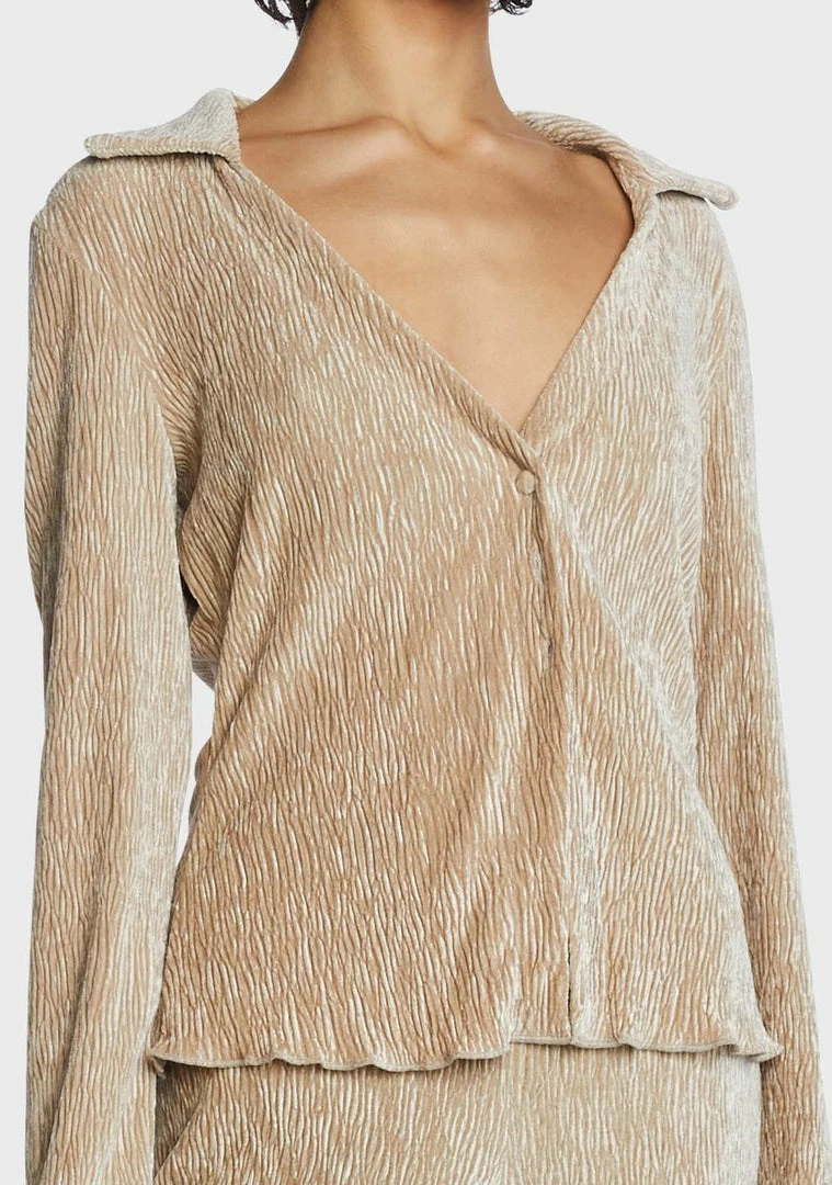 Wholesale π― Pretty Garbage Tops Beige Plisse Knit Collared π Shirt βοΈ 4 Pretty Garbage Tops Beige Plisse Knit Collared Shirt