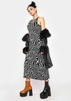 Another Girl Dresses Swirl Knit Midi Dress